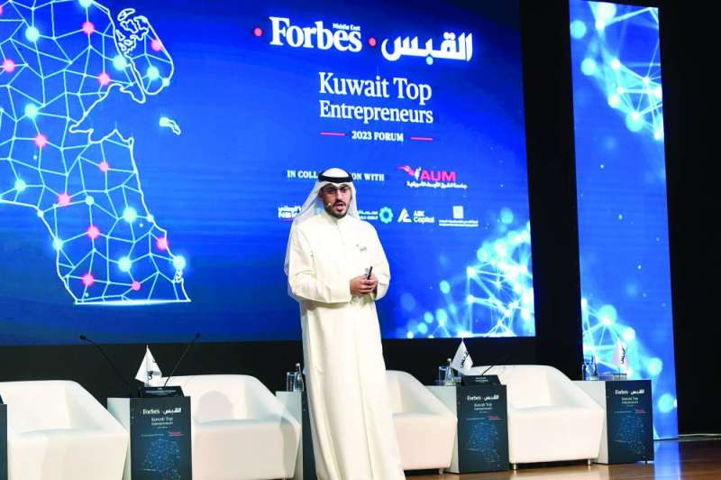 
ناصر المؤمن
