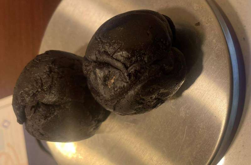 ضبط شخص بحوزته حشيش في المطار