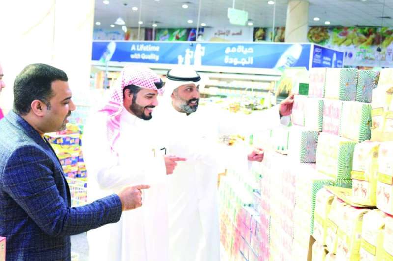  جانب من جولة ممثلي مجلس الإدارة بالجمعية 