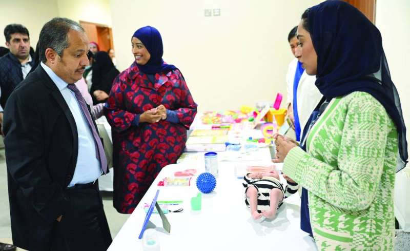 جولة في المعرض المصاحب لتدشين الخدمة 