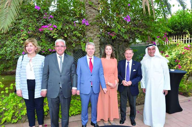 سفراء ألمانيا وفلسطين وسويسرا مع الشمالي
