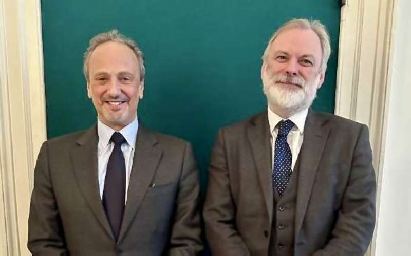 وزير الخارجية مع مستشار الأمن القومي