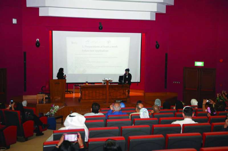 جانب من الدورة التدريبية لمُوظّفي «التربية»