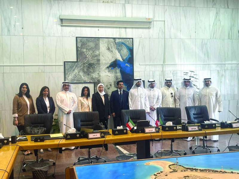 
اجتماع لجنة البيئة مع عدد من المبادرين
