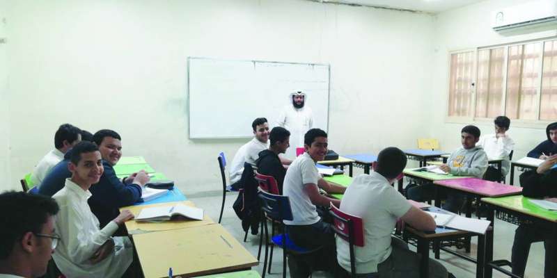 
طلبة المدارس استأنفوا دوامهم في رمضان
