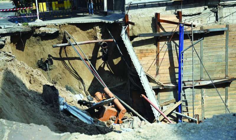 
انهيارات توالت في الموقع
