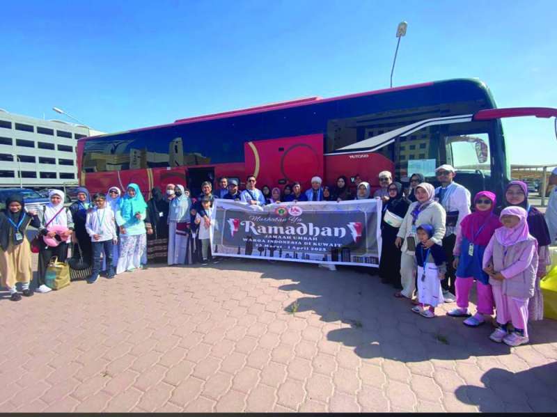 انطلاق رحلة عمرة لأبناء الجالية