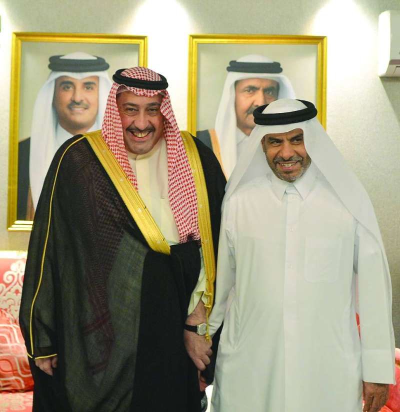 
السفير آل محمود والمستشار بالديوان الأميري الشيخ فيصل الحمود

