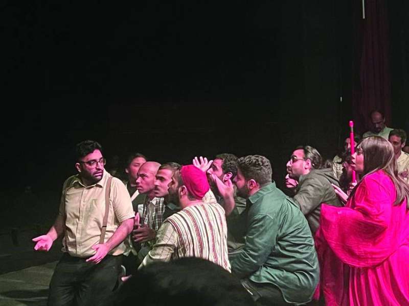 من «قهوجيات» 