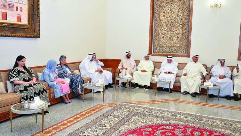 أعضاء الجمعية في ديوان النوخذه عبد اللطيف بن عيسى