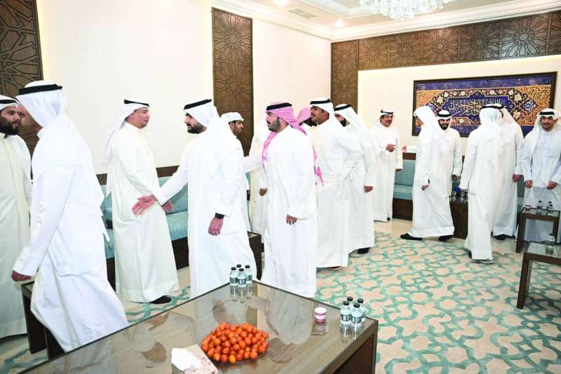 
ديوان المعتوق شهد إقبالاً كبيراً للتهنئة برمضان	 (تصوير نايف العقلة)
