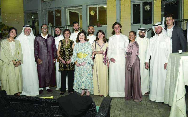  عدد من الحضور خلال غبقة المعهد الفرنسي (تصوير سعود سالم)
