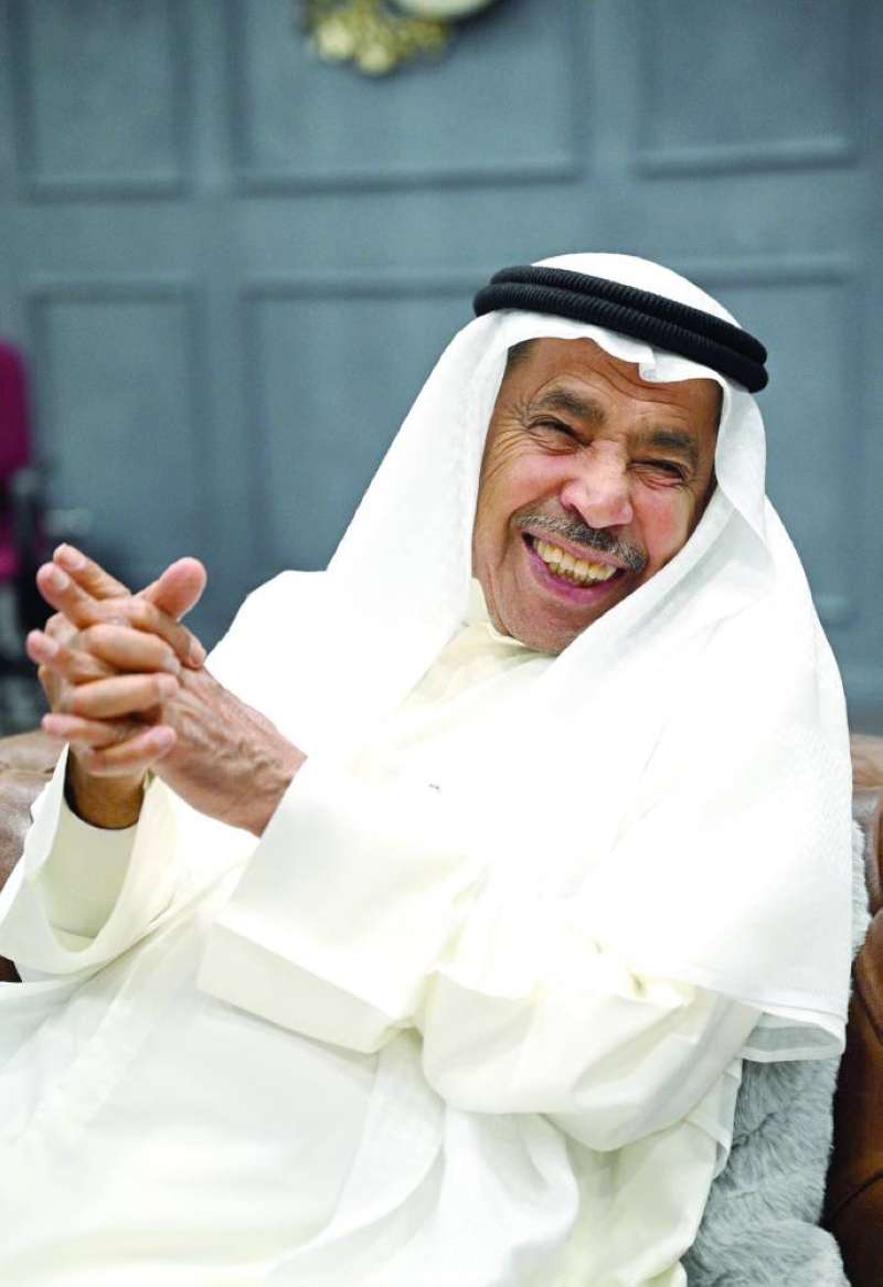 
عبدالعزيز البابطين خلال اللقاء مع «الراي» 	(تصوير نايف العقلة)
