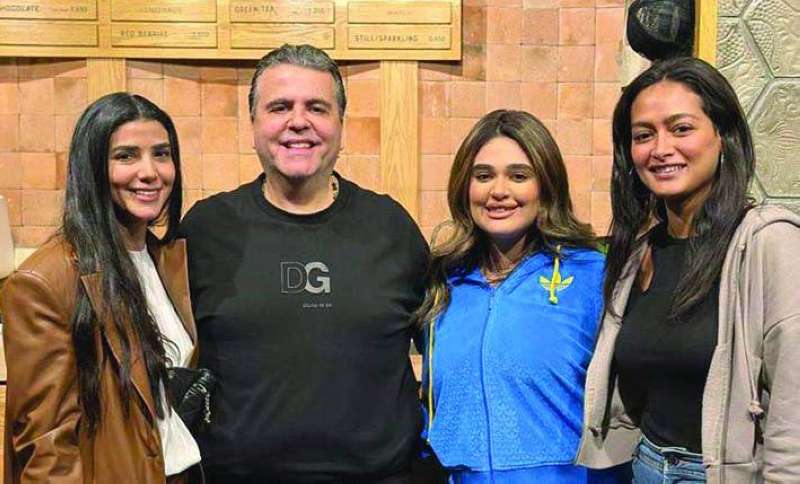 دهراب مع المنتج جمال سنان وفيّ فؤاد وريم سامي