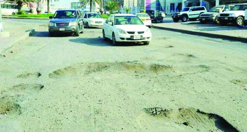 الأشغال تنفذ خطتها لمعالجة الحفر 