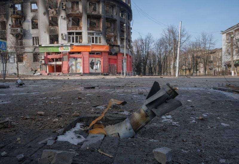 زيلينسكي: مقتل شخص وإصابة 10 في هجوم روسي على متحف بشرق أوكرانيا 