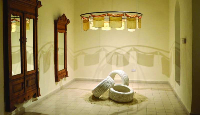 من المعروضات