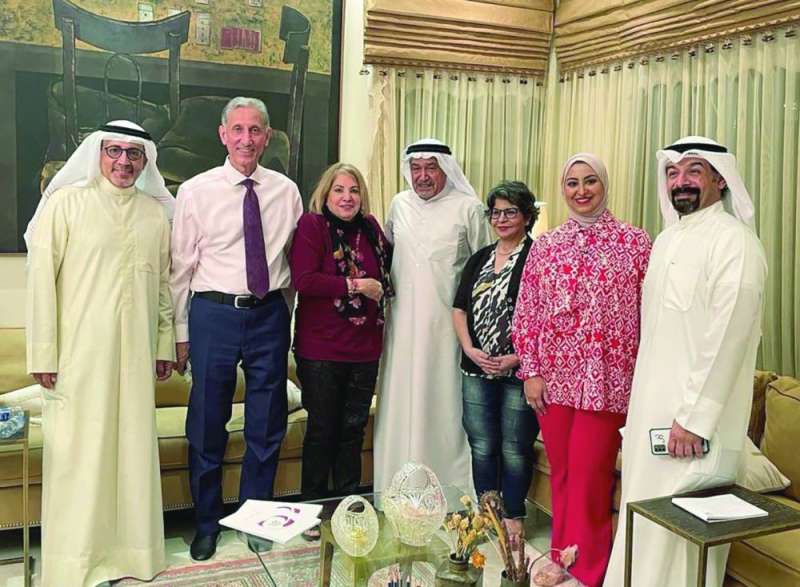 المشاركون في الندوة 