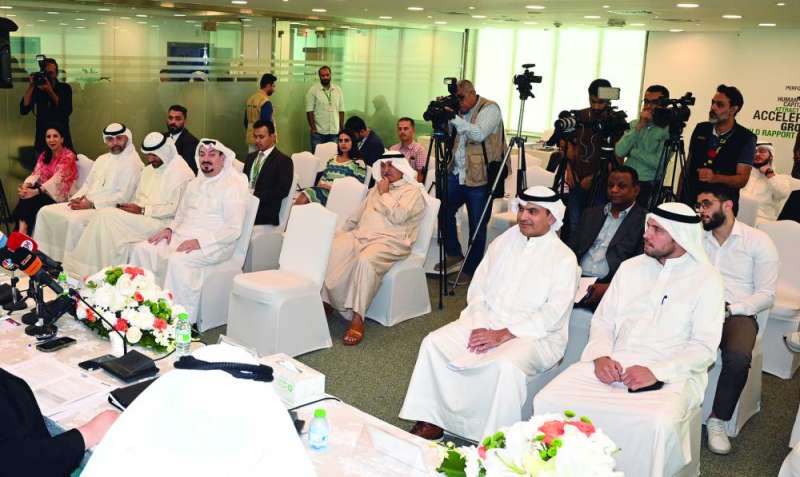 
جانب من الحضور
