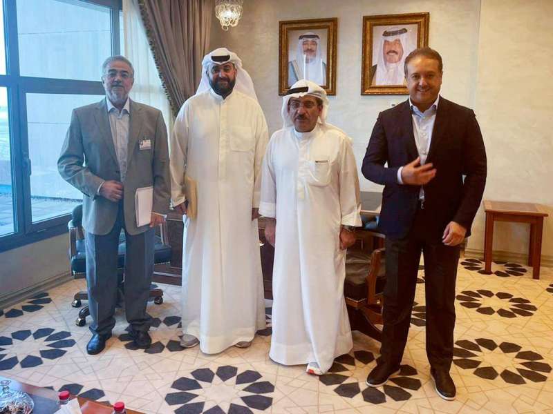 وكيل وزارة الصحة مع وفد جمعية القلب الكويتية