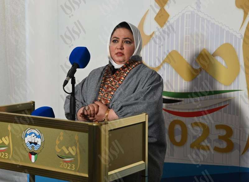 عزيزة البناي 