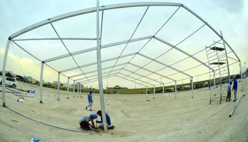 
تجهيز أحد المقار الانتخابية	 (تصوير سعود سالم)
