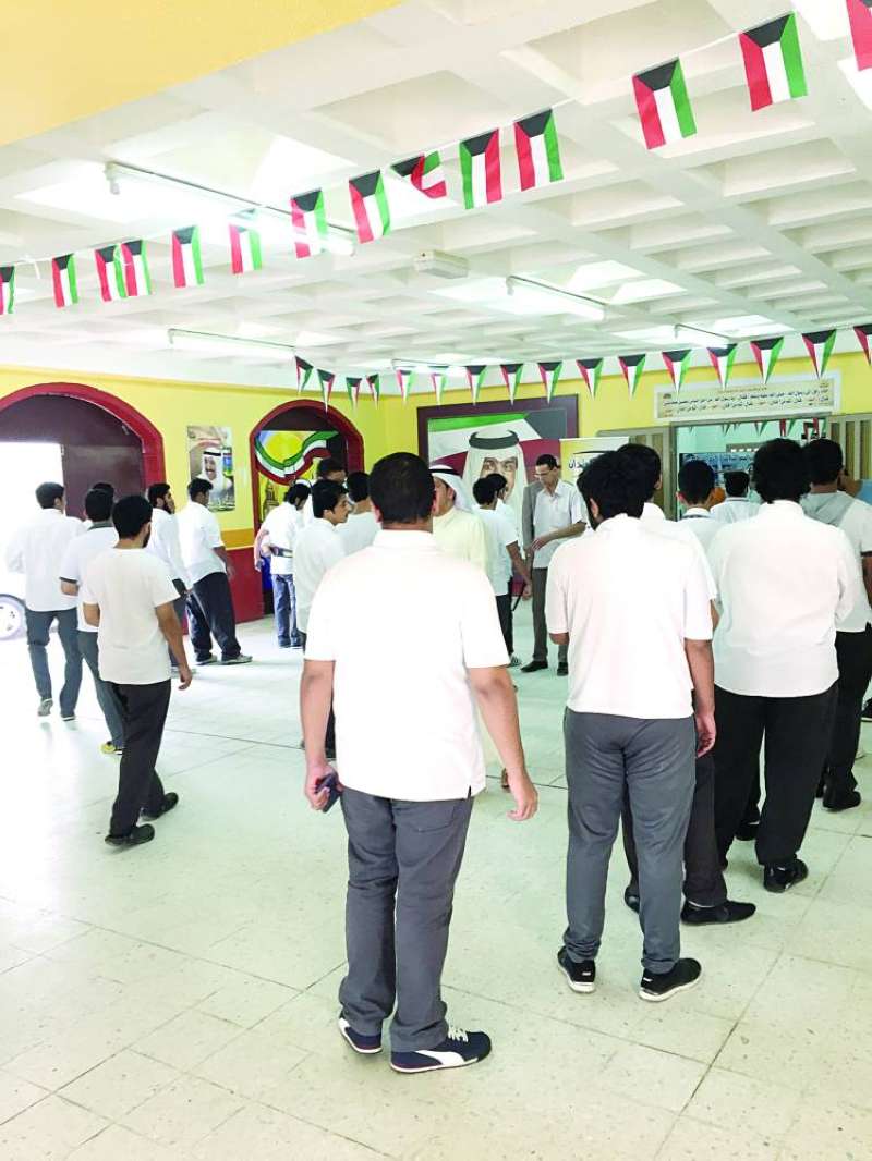 
إجرءات تفتيش الطلبة قبل الاختبارات	 (أرشيفية)