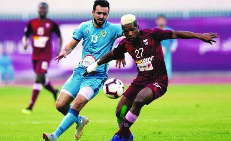 مدافع العنابي السابق روبن