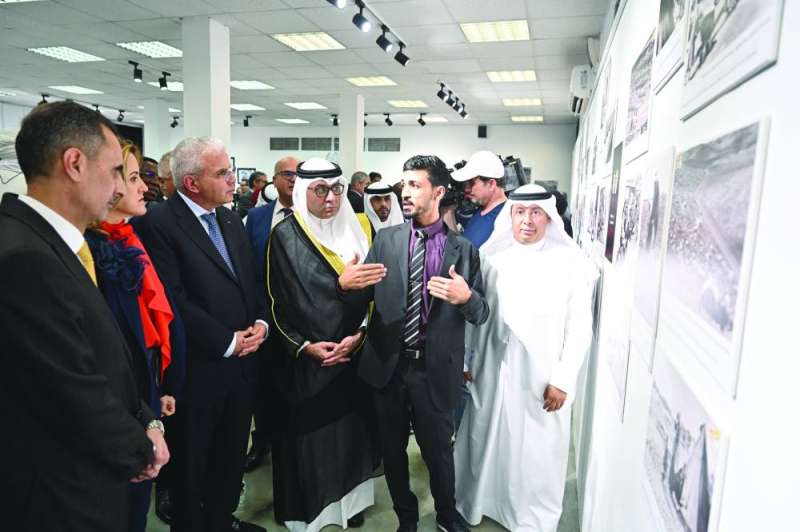 البكر وطهبوب وثلاب خلال الجولة في المعرض 