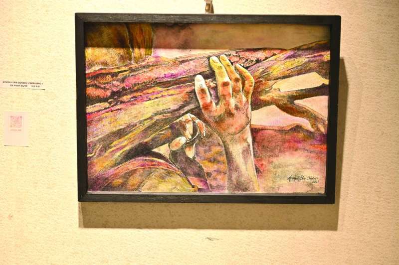 الخروج من تحت الأنقاض 