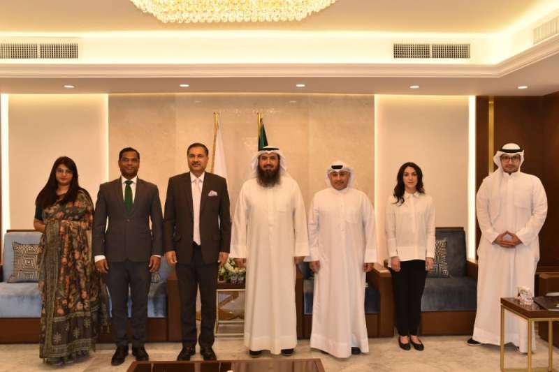 رئيس جمعية المهندسين والسفير الهندي مع ممثلي وزارة الخارجية  