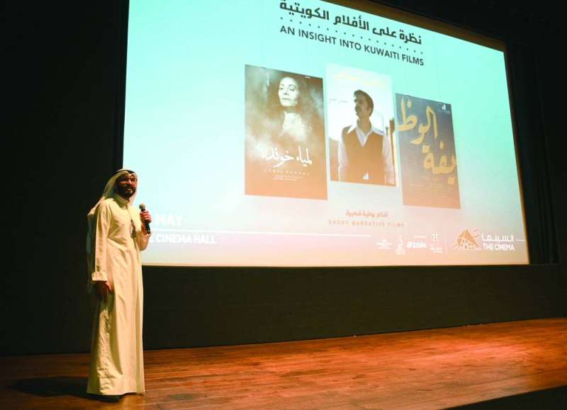 ملصقات الأفلام الثلاثة قبيل انطلاق عرضها 	(تصوير نايف العقلة)