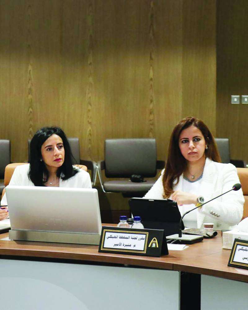 منيرة الأمير وشريفة الشلفان 