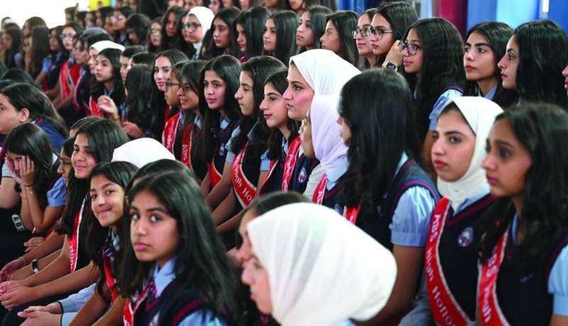 
جانب من الفائقات المكرمات في الحفل
