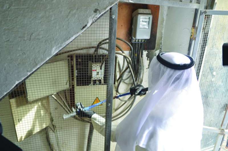 
قطع التيار الكهربائي عن عقار مخالف
