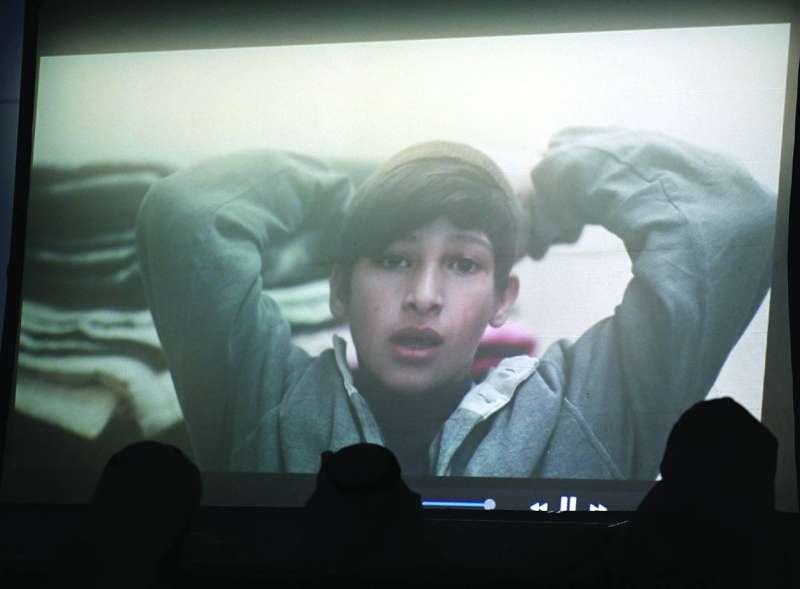 من فيلم «الرجل الصغير»