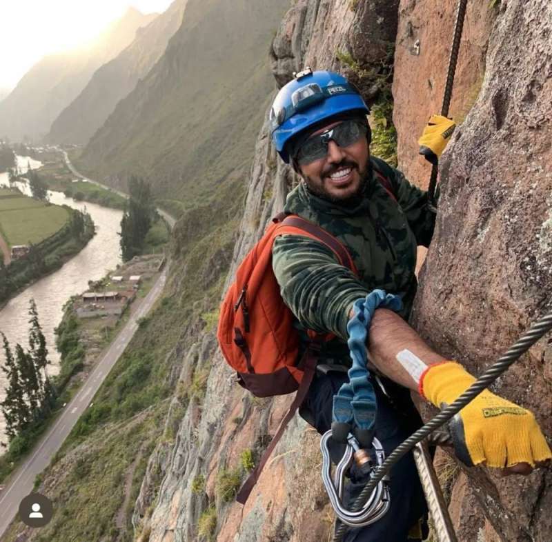 محمد الفالح خلال تسلقه