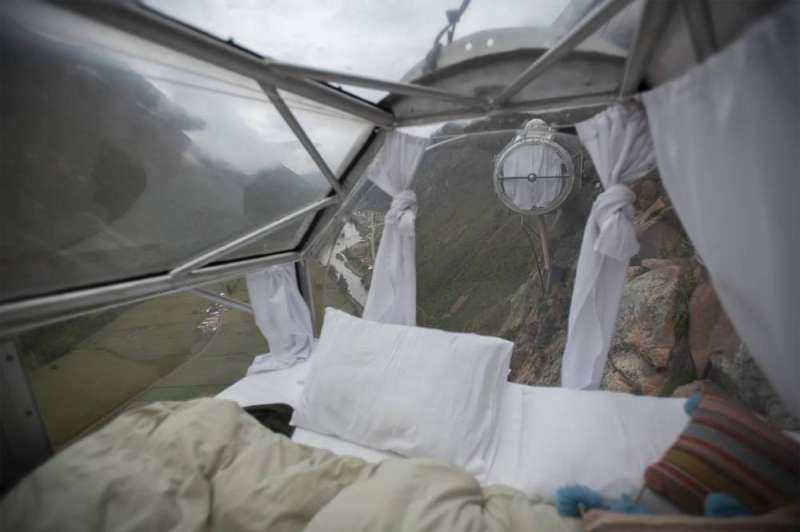 الكبسولة من الداخل