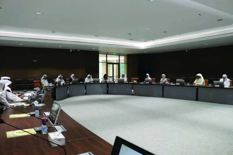 جانب من اجتماع اللجنة الفنية في المجلس البلدي