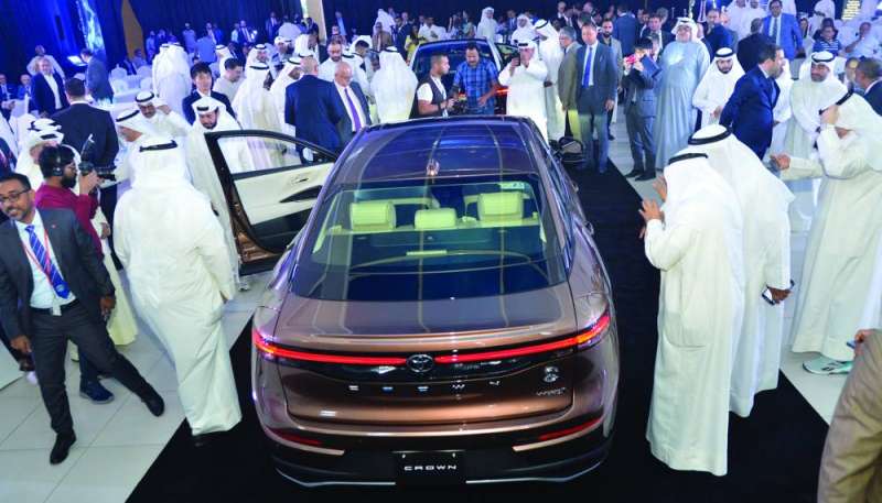 
الاطلاع على مزايا «كراون» الجديدة