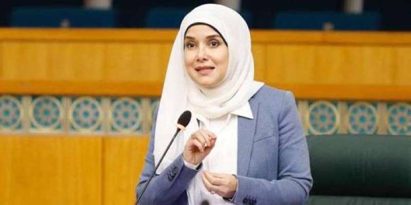 الدكتورة جنان بوشهري 
