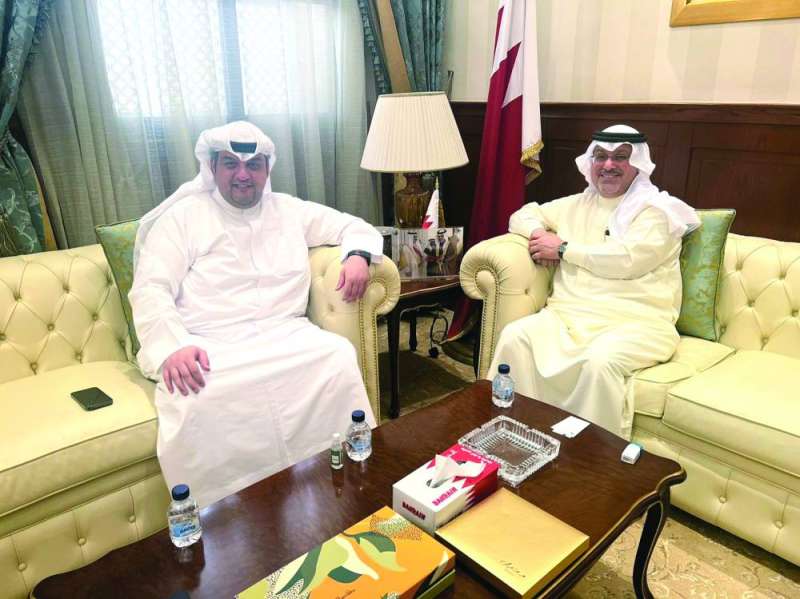 
السفير صلاح المالكي مستقبلاً راشد العميري