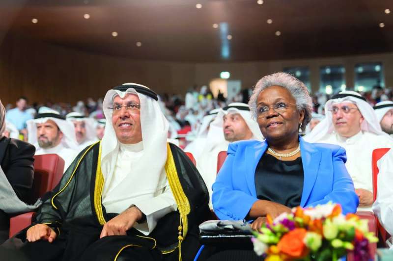 
العدواني وفرحان في افتتاح المؤتمر