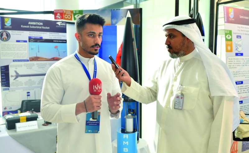 
المهندس أشكناني متحدثاً للزميل تركي المغامس