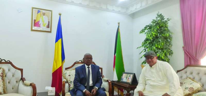 السفير خاطر خلال أول لقاء في الكويت... مع «الراي»