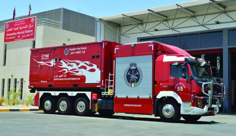 
إحدى الآليات الحديثة لمركز الشدادية للمواد الخطرة		(تصوير سعود سالم)