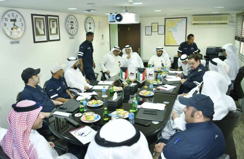  الشيخ خالد الصباح تفقد فرع الوكالة البحرية