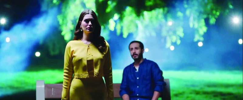 
حمد العماني وروان بن حسين
