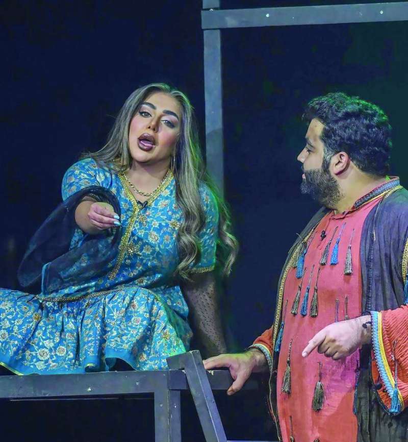 
الزدجالي مع عبدالعزيز النصار في «شيخ روحاني»
