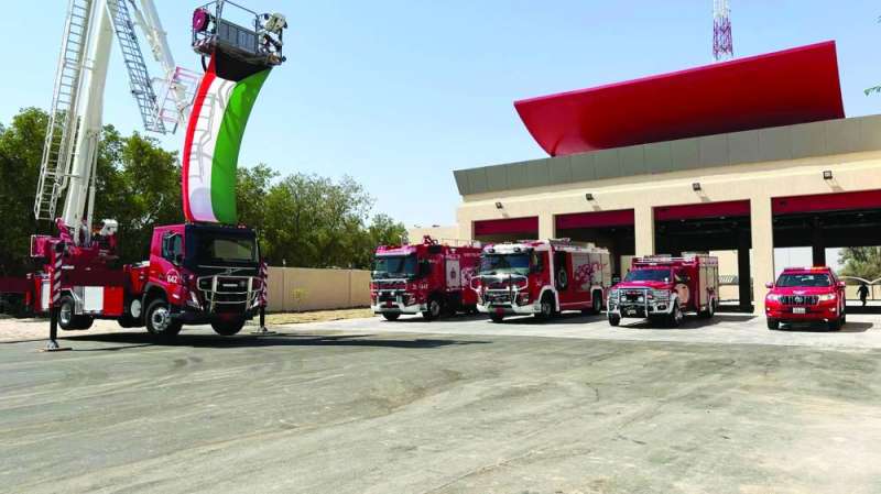 جانب من آليات الإطفاء بالمركز